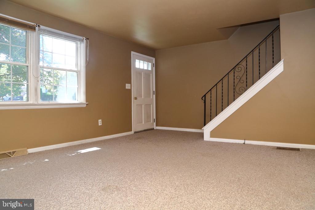 1745 Hemlock Road Lancaster, PA 17603 - Photo 11 of 27 Gallery Image 11