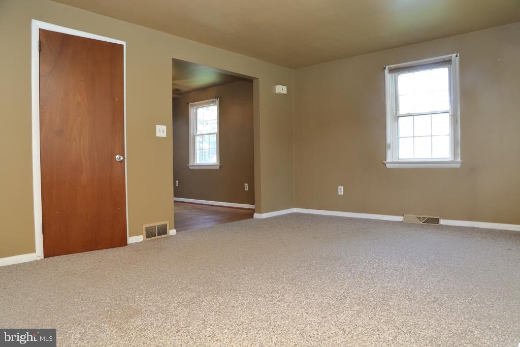 1745 Hemlock Road Lancaster, PA 17603 - Photo 13 of 27 Gallery Image 13