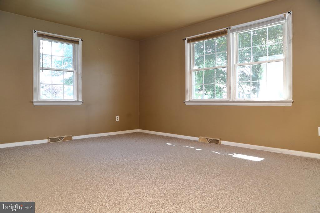 1745 Hemlock Road Lancaster, PA 17603 - Photo 14 of 27 Gallery Image 14