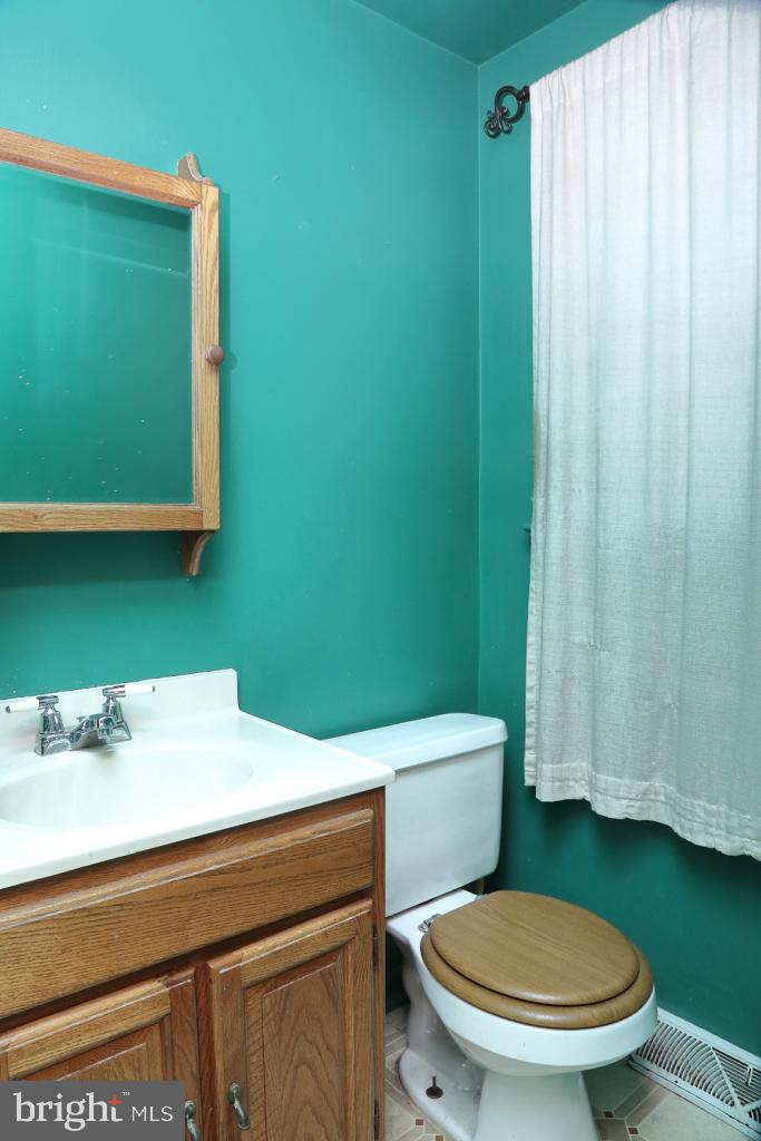 1745 Hemlock Road Lancaster, PA 17603 - Photo 22 of 27 Gallery Image 22