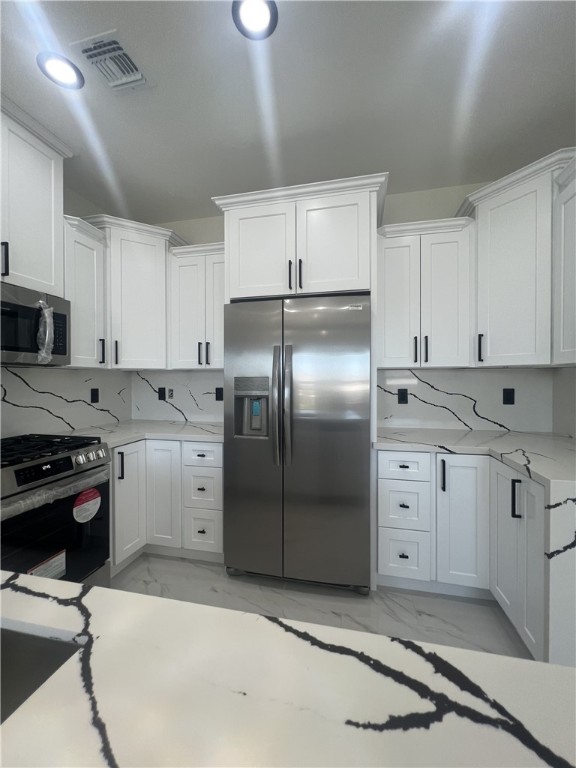 1675 Talc Road Bullhead City, AZ 86442 - Photo 35 of 65 Kitchen