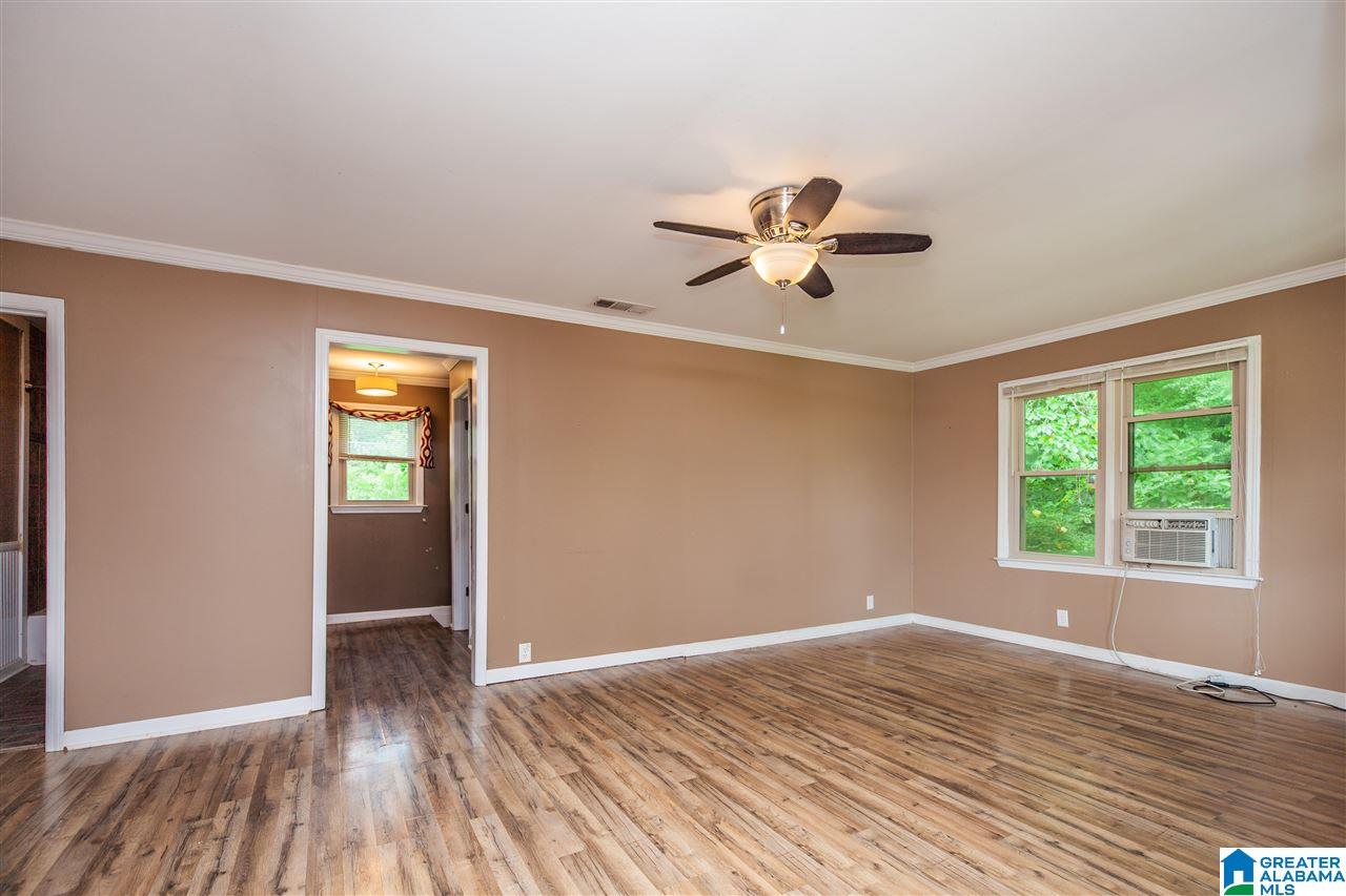 601 Elm Street Southwest Bessemer, AL 35022 - Photo 4 of 26