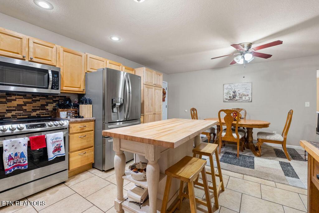 8524 Old Midway Road Lenoir City, TN 37772 - Photo 37 of 41 Kitchen