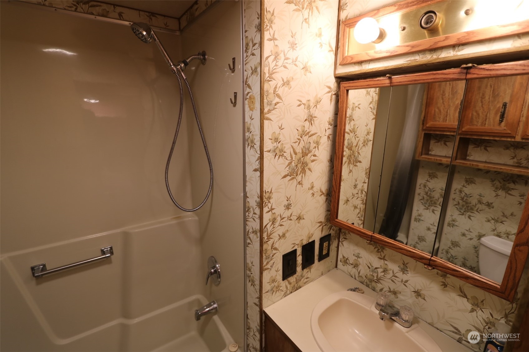 18 Drial Loop Maple Falls, WA 98266 - Photo 24 of 39 a bathroom with a sink and shower