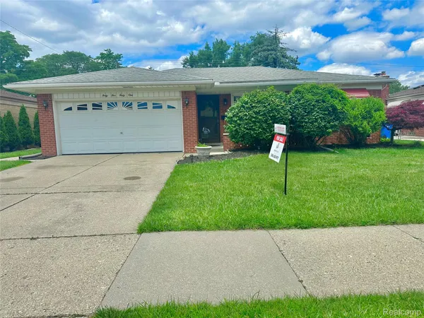 $294,000 | 4541 Marlow Drive, Warren, MI 48092