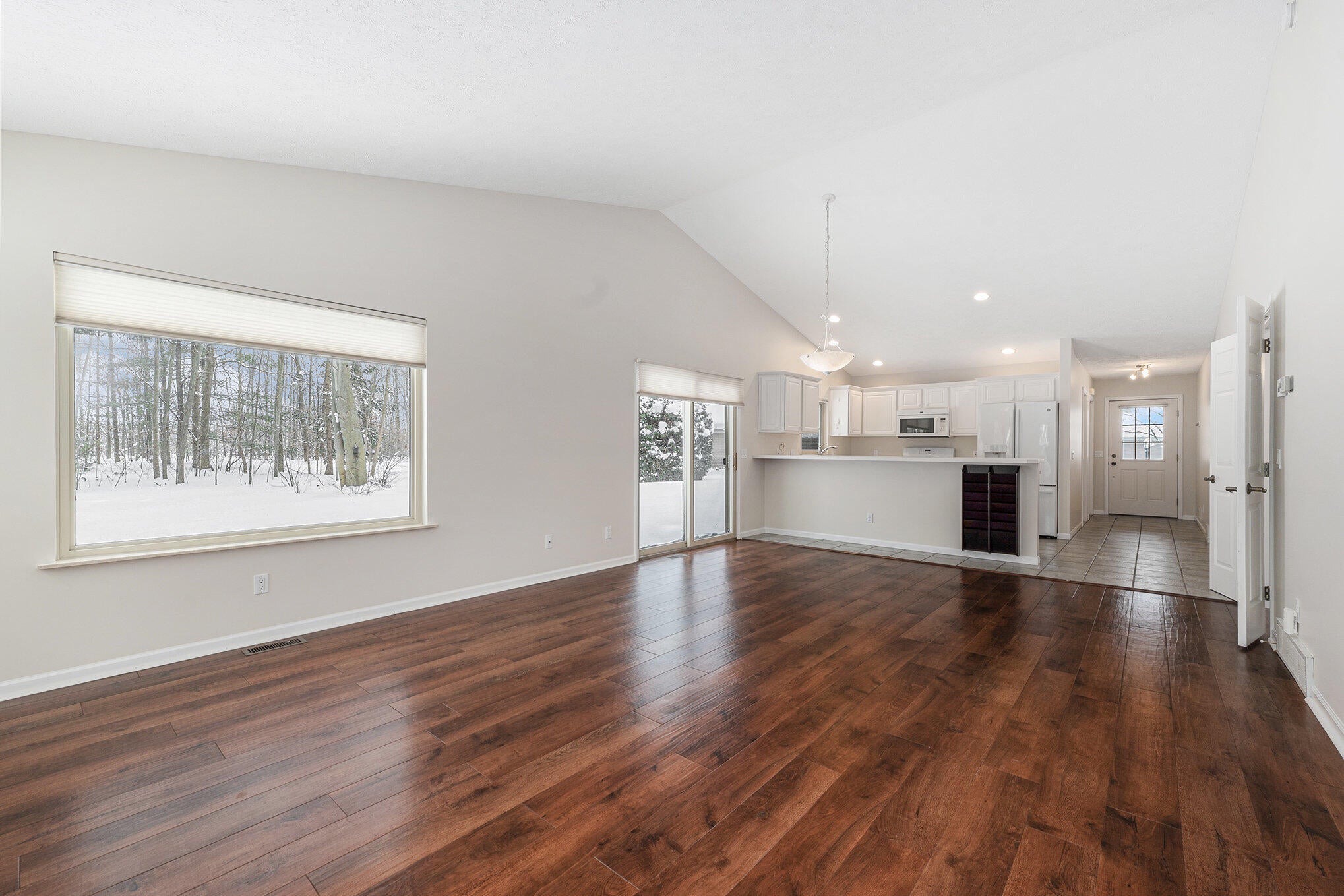 1286 Terra Road Traverse City, MI 49686 - Photo 3 of 17 008_p1070315_541