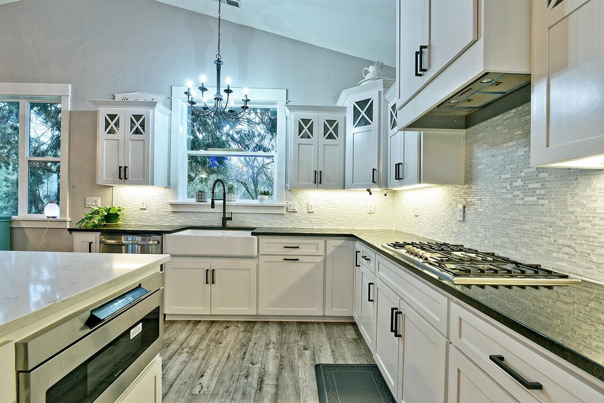 2855 Sundown Road Medford, OR 97501 - Photo 7 of 35 Additional Photo