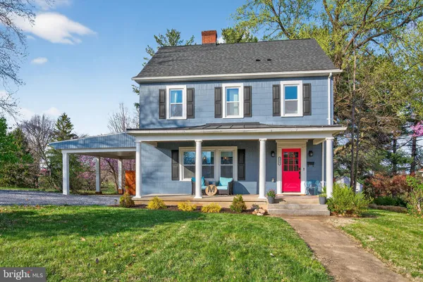 $425,000 | 213 West 1st Street, Front Royal, VA 22630