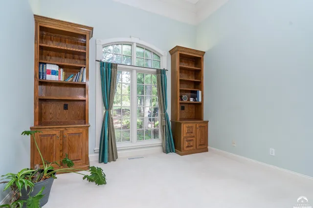 $1,395,000 | 204 Fall Creek Road, Lawrence, KS 66049