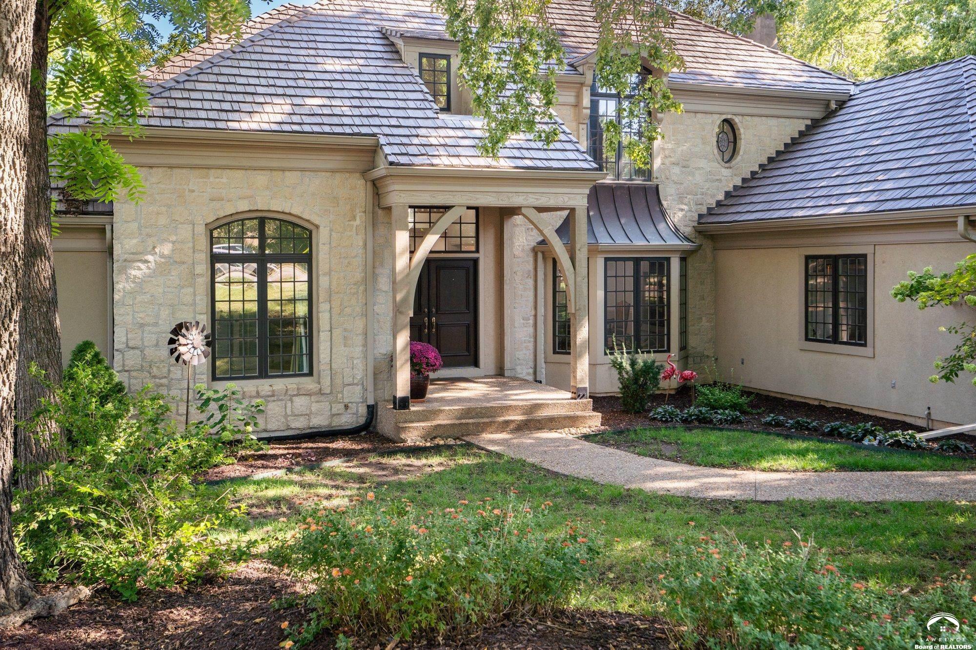 204 Fall Creek Road Lawrence, KS 66049 - Photo 2 of 80