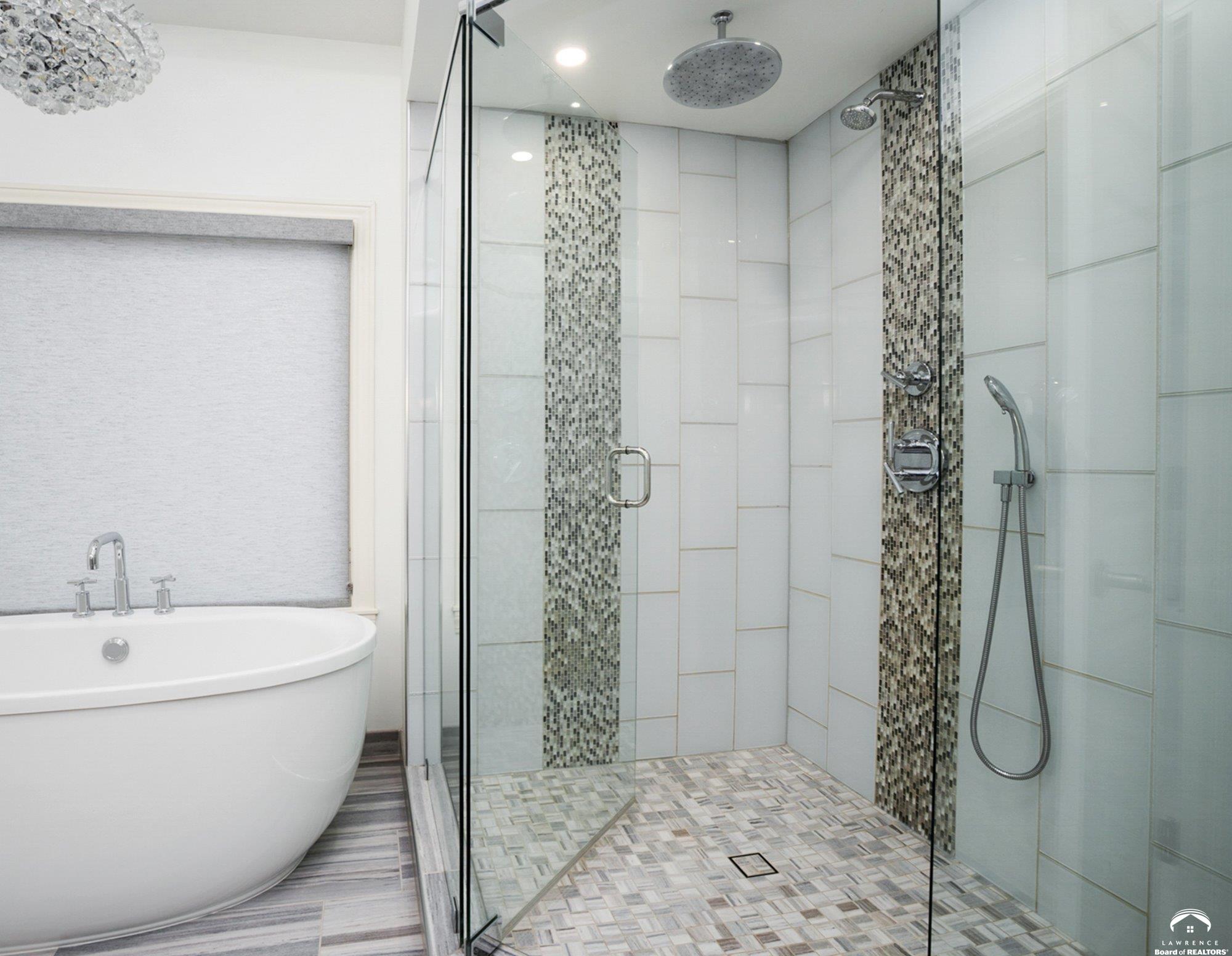 204 Fall Creek Road Lawrence, KS 66049 - Photo 29 of 80