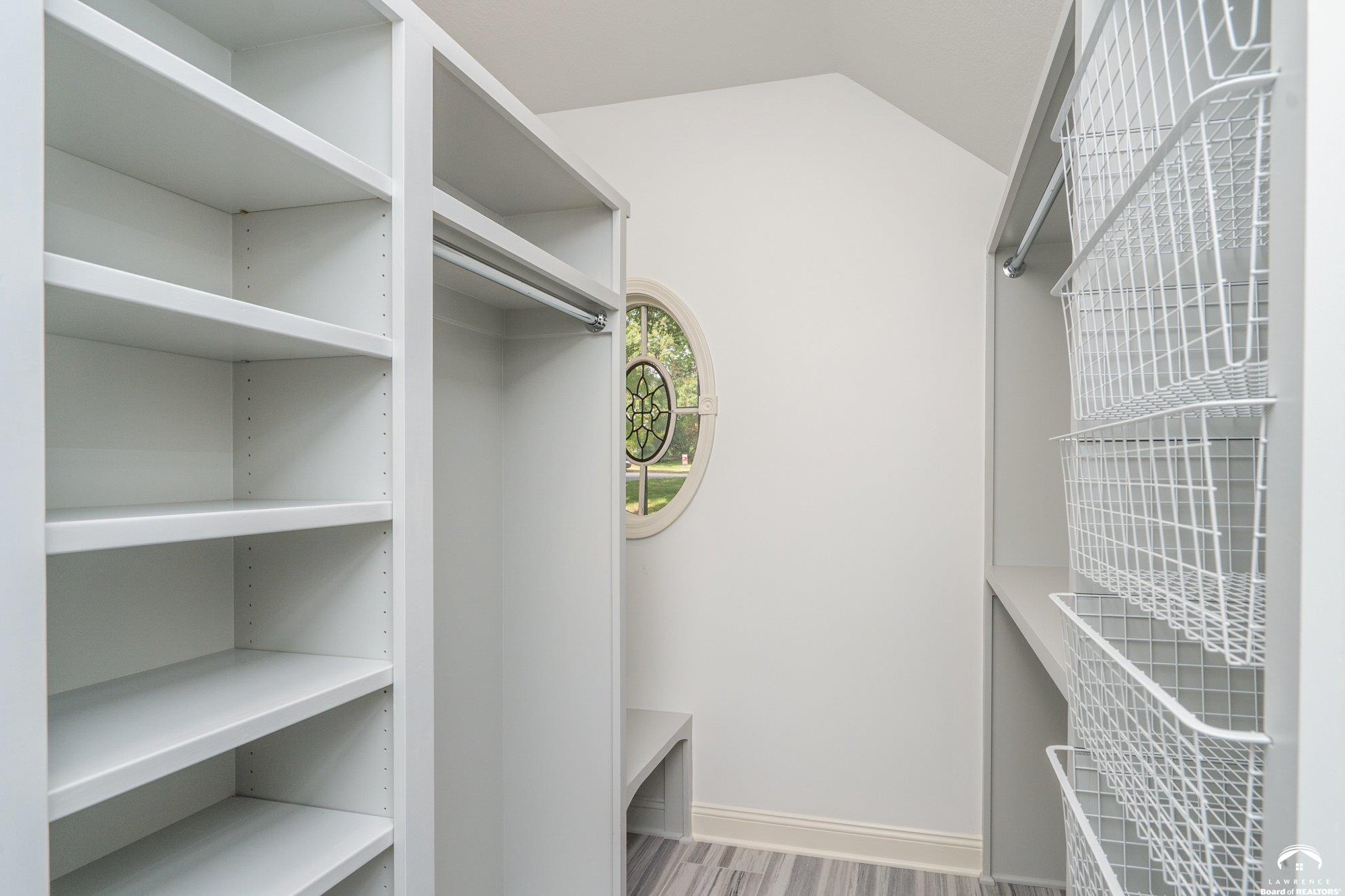 204 Fall Creek Road Lawrence, KS 66049 - Photo 33 of 80