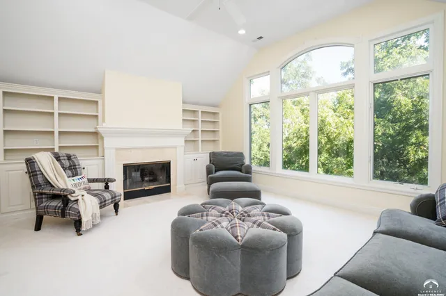 $1,395,000 | 204 Fall Creek Road, Lawrence, KS 66049