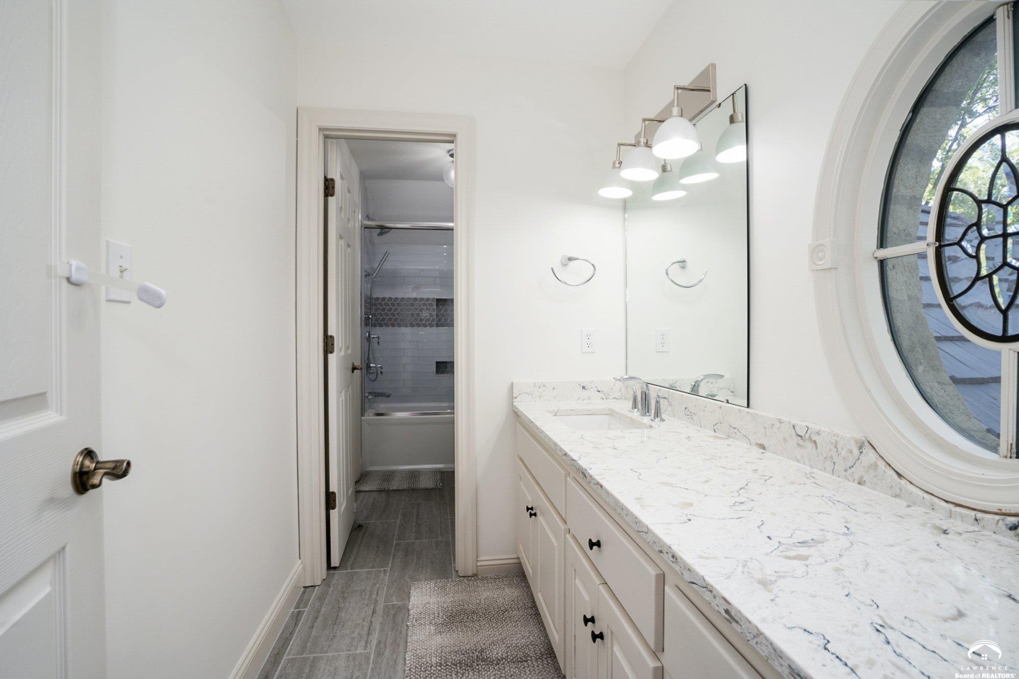 204 Fall Creek Road Lawrence, KS 66049 - Photo 39 of 80