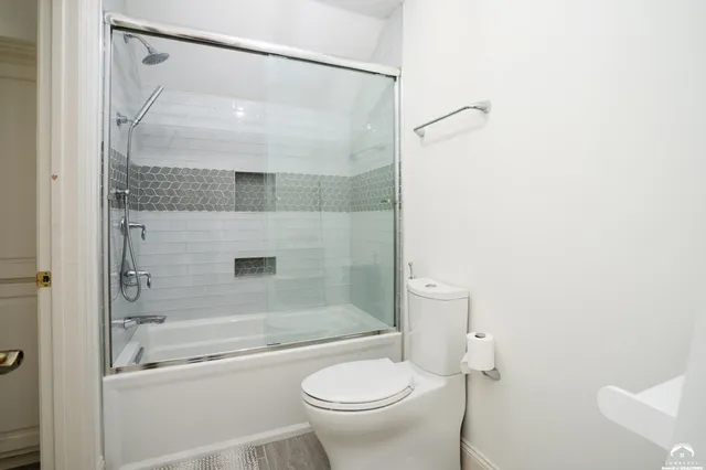 $1,395,000 | 204 Fall Creek Road, Lawrence, KS 66049