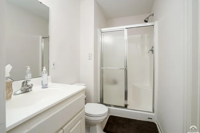 $1,395,000 | 204 Fall Creek Road, Lawrence, KS 66049