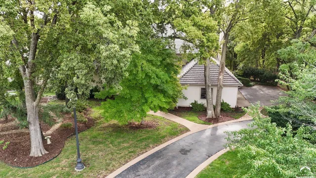 $1,395,000 | 204 Fall Creek Road, Lawrence, KS 66049