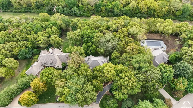 $1,395,000 | 204 Fall Creek Road, Lawrence, KS 66049