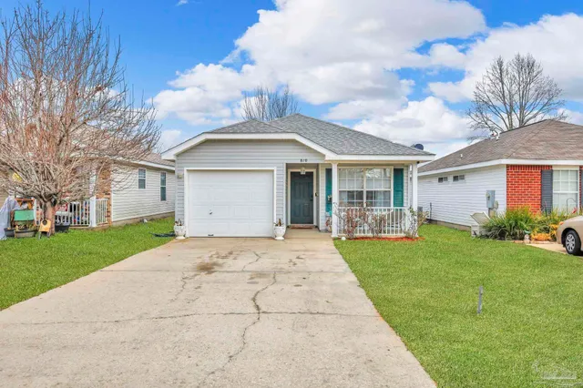 $218,000 | 810 Hanover Drive, Pensacola, FL 32526