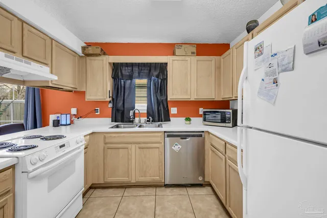 $218,000 | 810 Hanover Drive, Pensacola, FL 32526