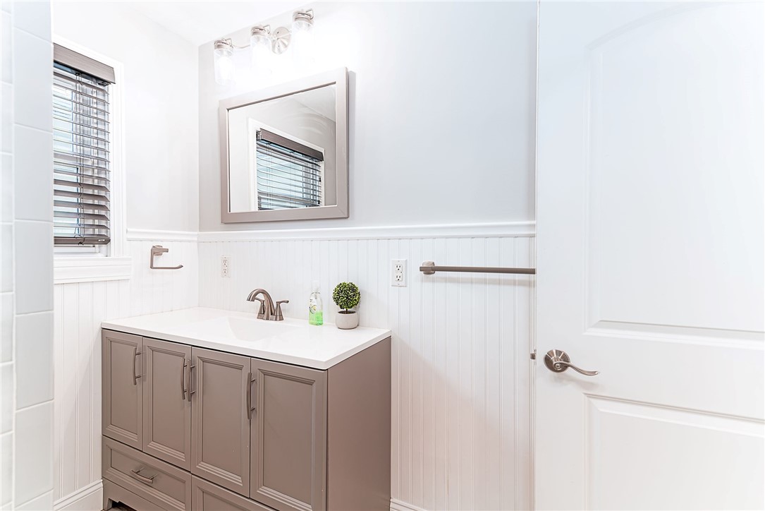 76 Crossland Road West Warwick, RI 02893 - Photo 19 of 29