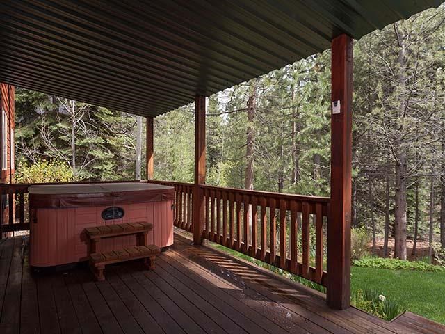 11951 Kitzbuhel Road Truckee, CA 96161 - Photo 12 of 14 Gallery Image 12