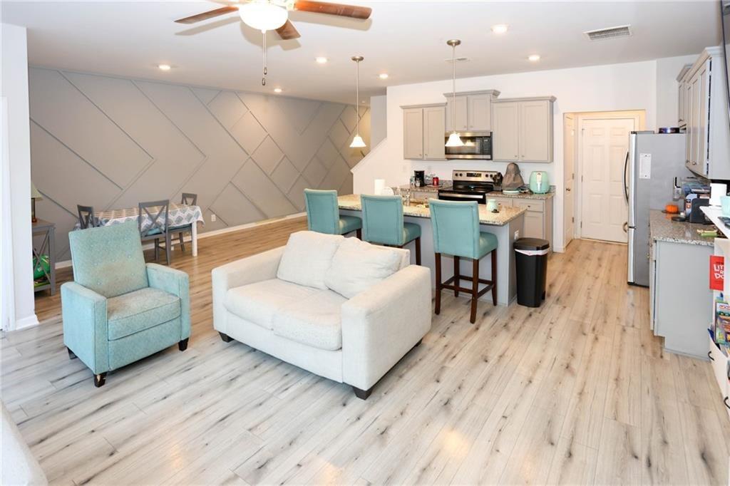 7488 Knoll Hollow Road Lithonia, GA 30058 - Photo 7 of 17