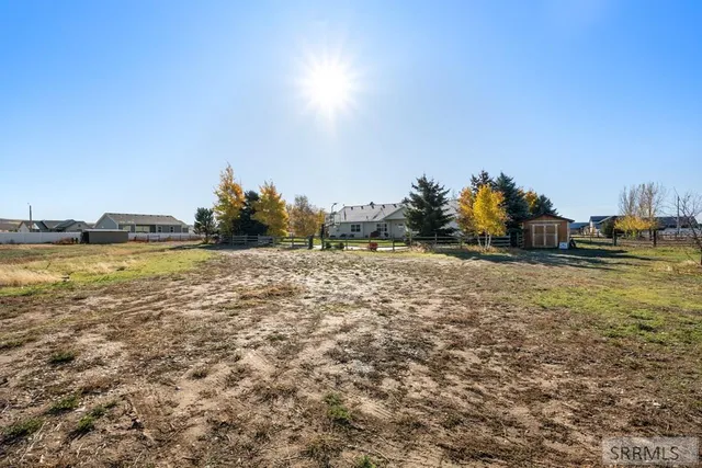 $800,000 | 4913 East 49th North, Idaho Falls, ID 83401