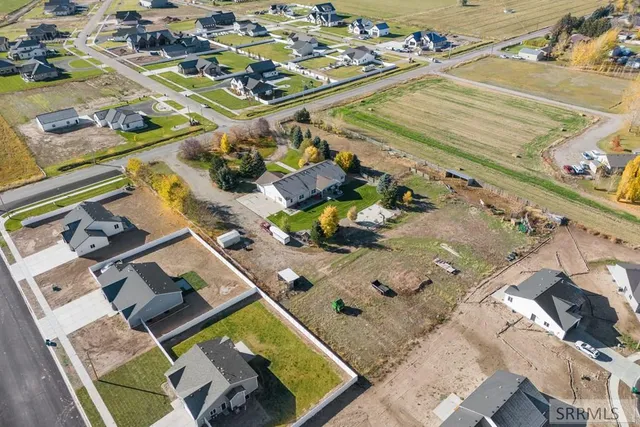 $800,000 | 4913 East 49th North, Idaho Falls, ID 83401