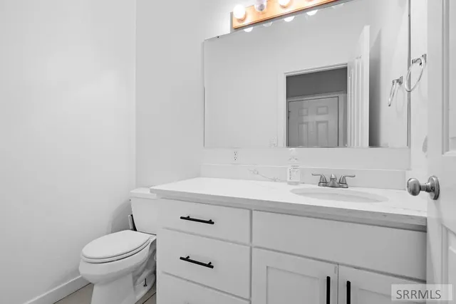 $800,000 | 4913 East 49th North, Idaho Falls, ID 83401