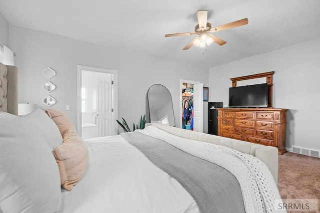 $800,000 | 4913 East 49th North, Idaho Falls, ID 83401