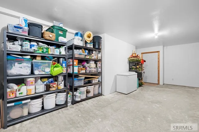 $800,000 | 4913 East 49th North, Idaho Falls, ID 83401