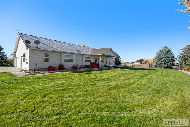 $800,000 | 4913 East 49th North, Idaho Falls, ID 83401