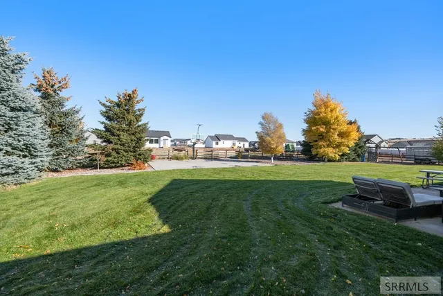 $800,000 | 4913 East 49th North, Idaho Falls, ID 83401