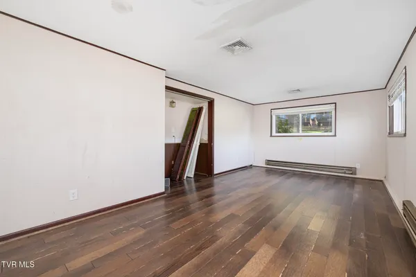 $295,000 | 317 Simmons Avenue, Erwin, TN 37650