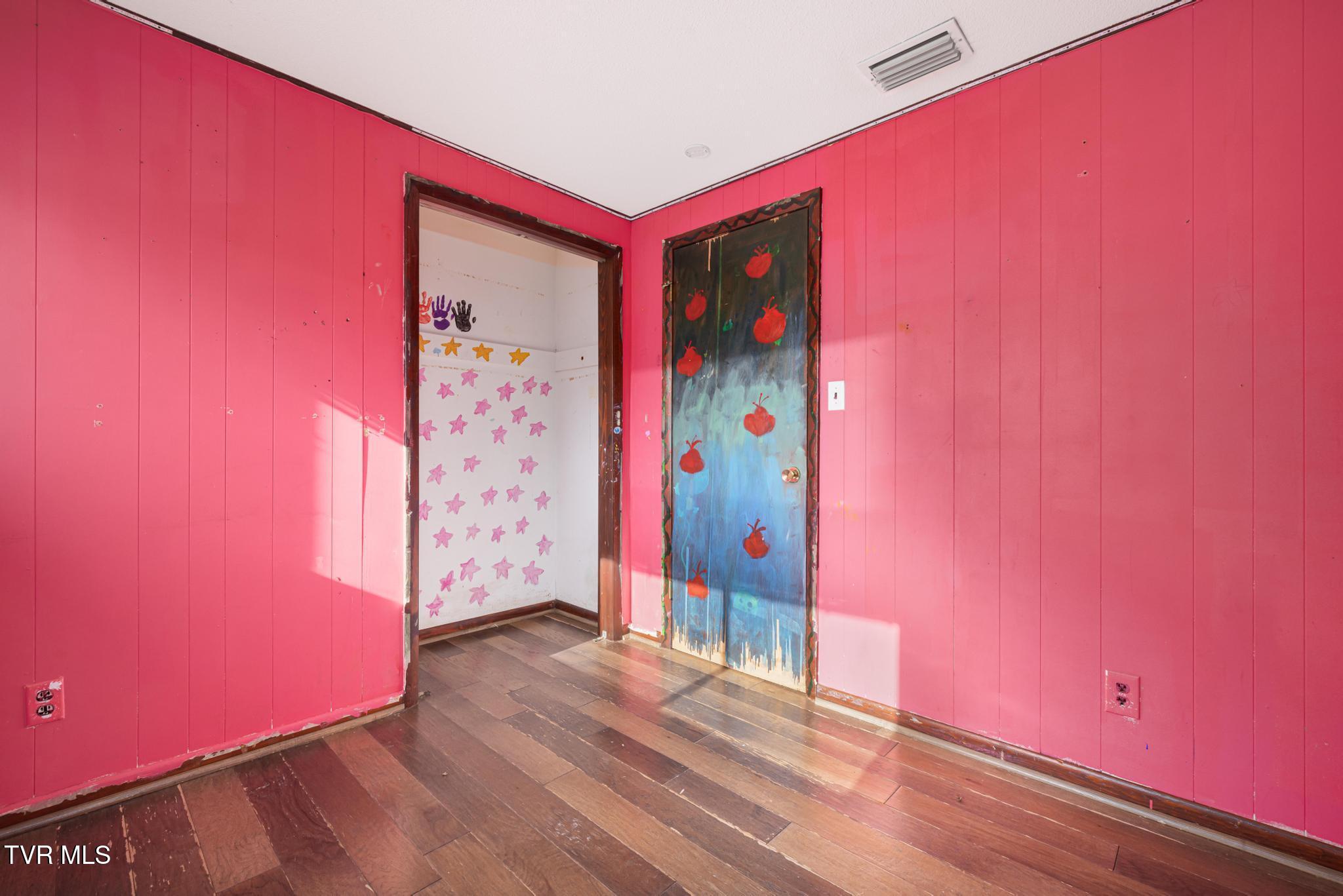 317 Simmons Avenue Erwin, TN 37650 - Photo 43 of 53 IMG_9821