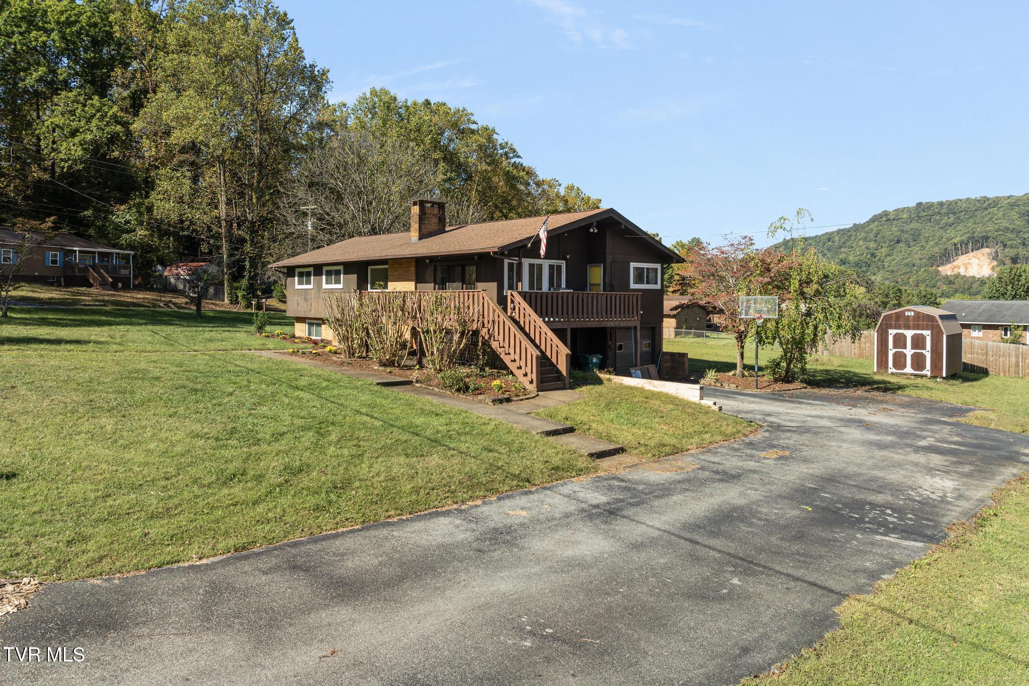 317 Simmons Avenue Erwin, TN 37650 - Photo 5 of 53 DJI_0040