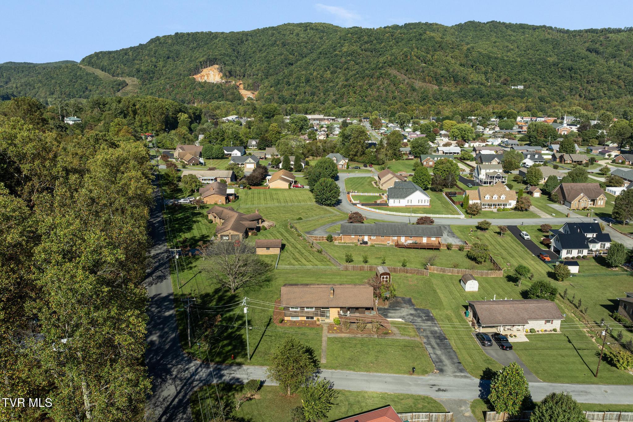 317 Simmons Avenue Erwin, TN 37650 - Photo 7 of 53 DJI_0050