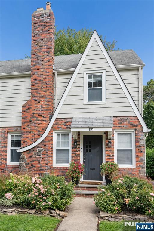 191 Stonehouse Road Bloomfield, NJ 07028 - Photo 3 of 39 Gallery Image 3