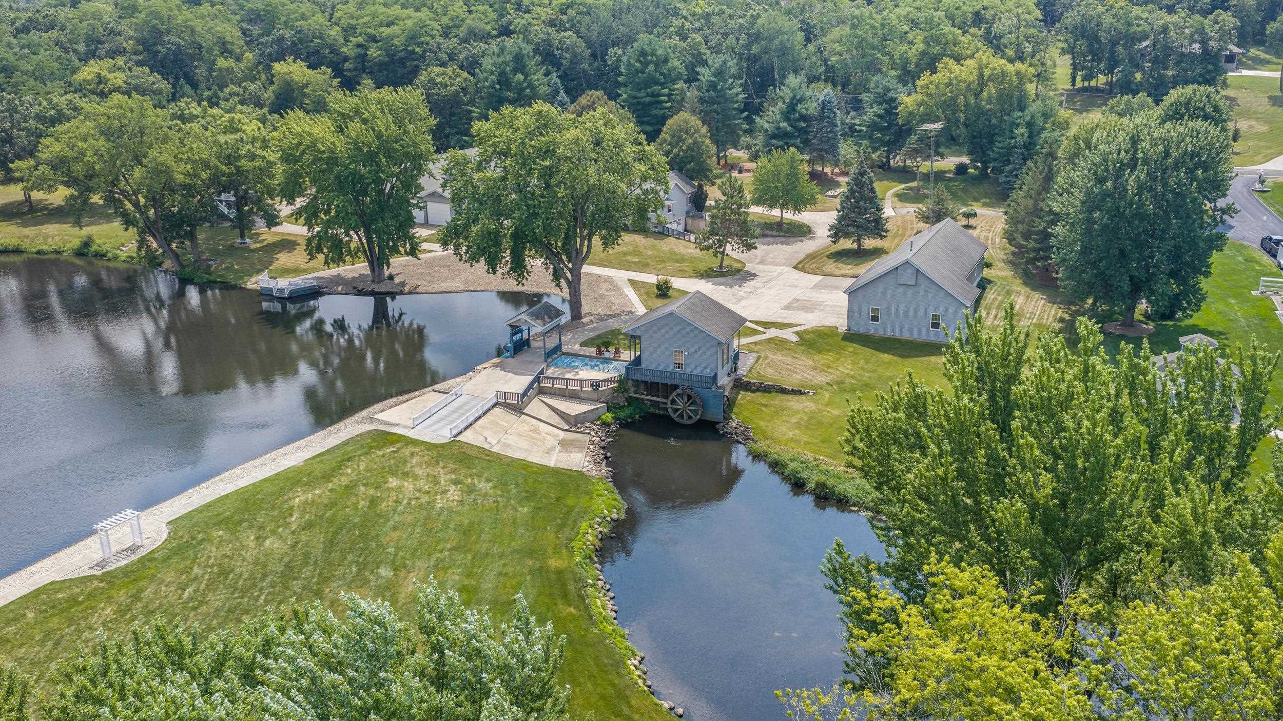 W5308 County Road Rio, WI 53960 - Photo 8 of 90 Gallery Image 8