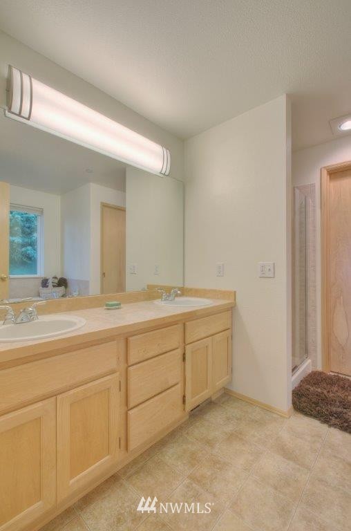 617 South 53rd Place Renton, WA 98055 - Photo 9 of 17