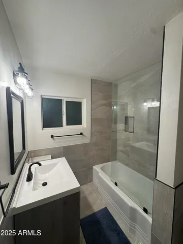 $2,500 | 926 West Moreland Street, Phoenix, AZ 85007