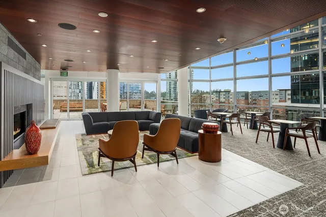 $715,000 | 500 106th Avenue Northeast, Unit 2009, Bellevue, WA 98004