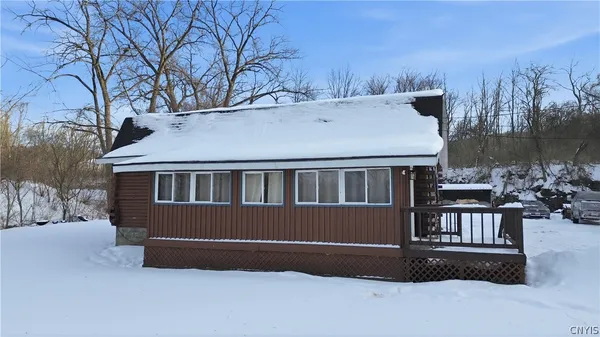 $240,000 | 1224 Highway 31, Bridgeport, NY 13030