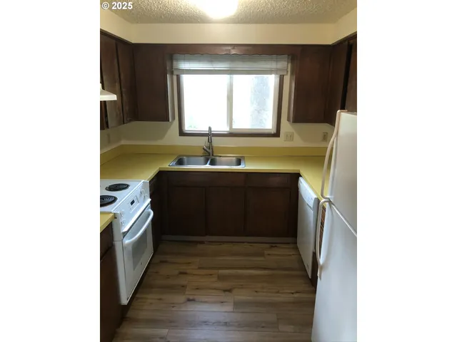 $319,000 | 1128 Southeast Rummel Street, McMinnville, OR 97128