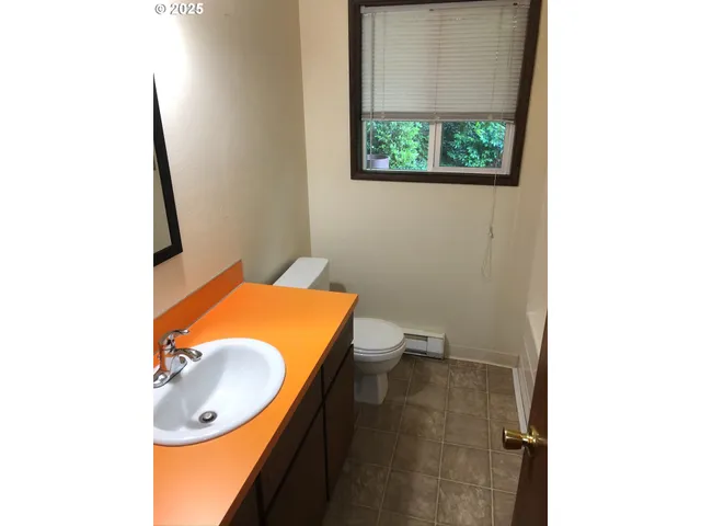 $319,000 | 1128 Southeast Rummel Street, McMinnville, OR 97128