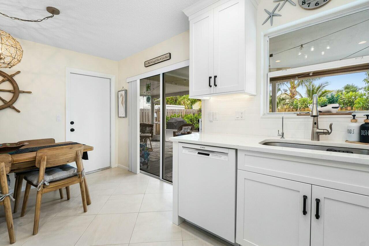 121 Deerfield Drive Jupiter, FL 33458 - Photo 11 of 27 tempImageOoCrTz