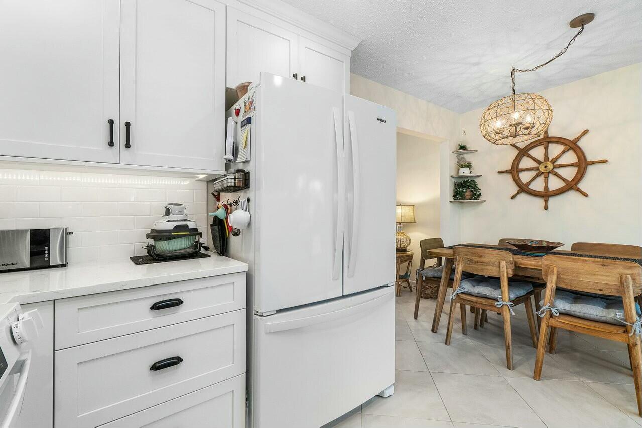 121 Deerfield Drive Jupiter, FL 33458 - Photo 12 of 27 tempImageDOWyBp