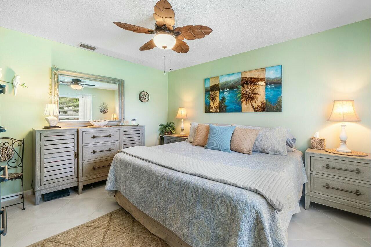 121 Deerfield Drive Jupiter, FL 33458 - Photo 4 of 27 tempImageu1AVFW