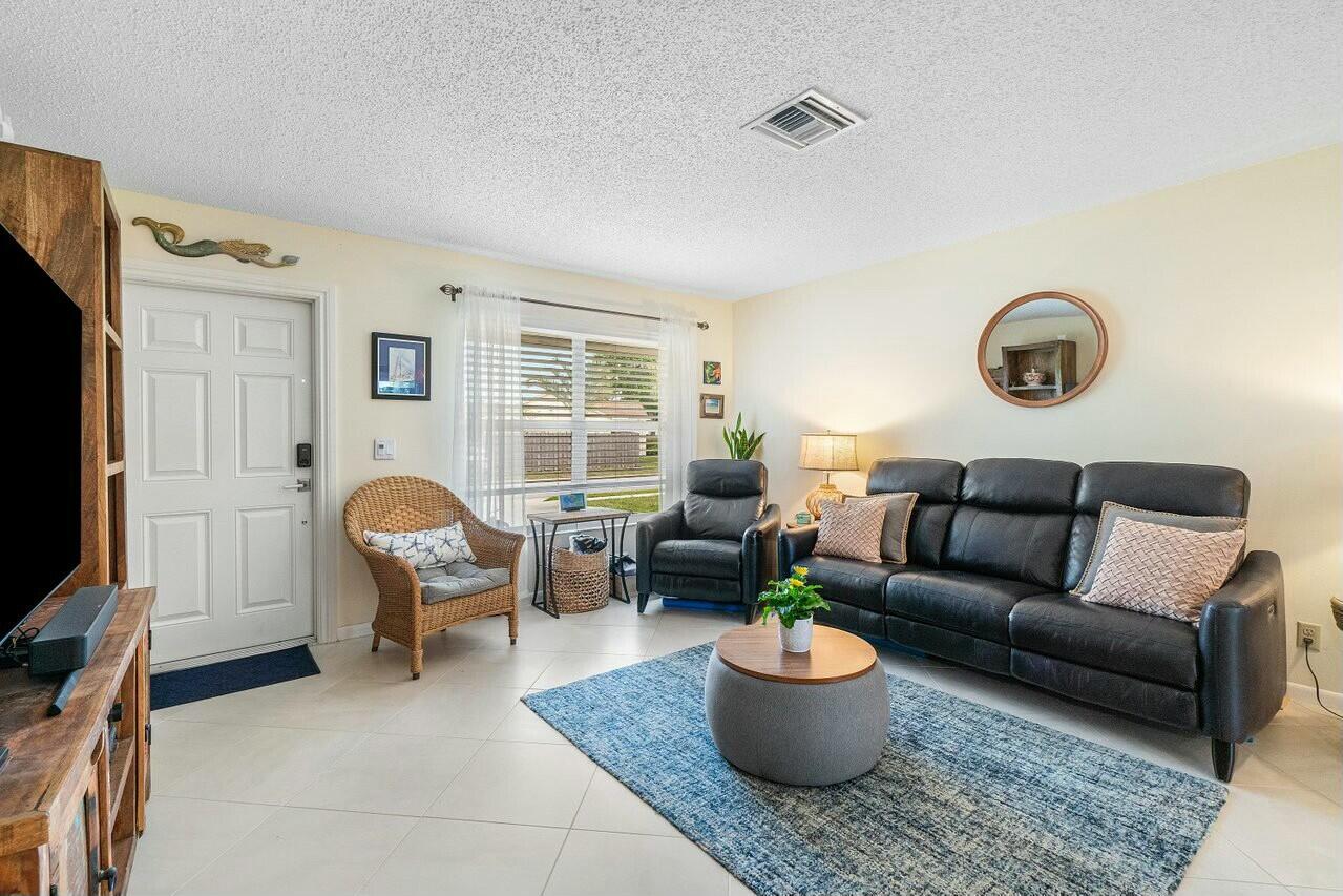 121 Deerfield Drive Jupiter, FL 33458 - Photo 8 of 27 tempImageBJtR9n